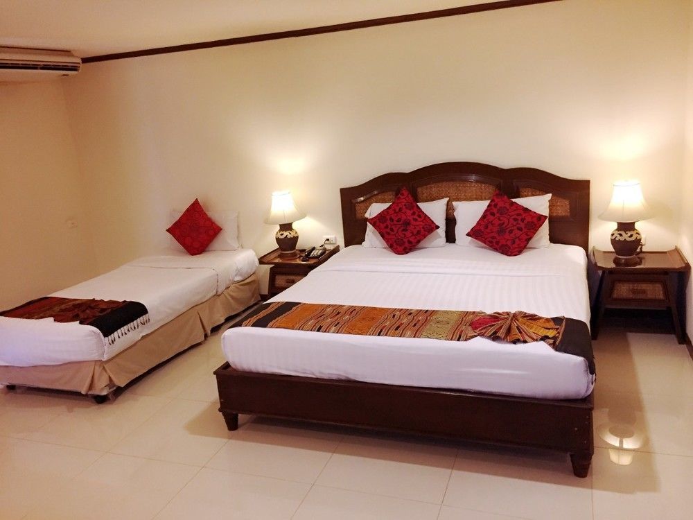 Phuphaya Resort Pattaya Luaran gambar