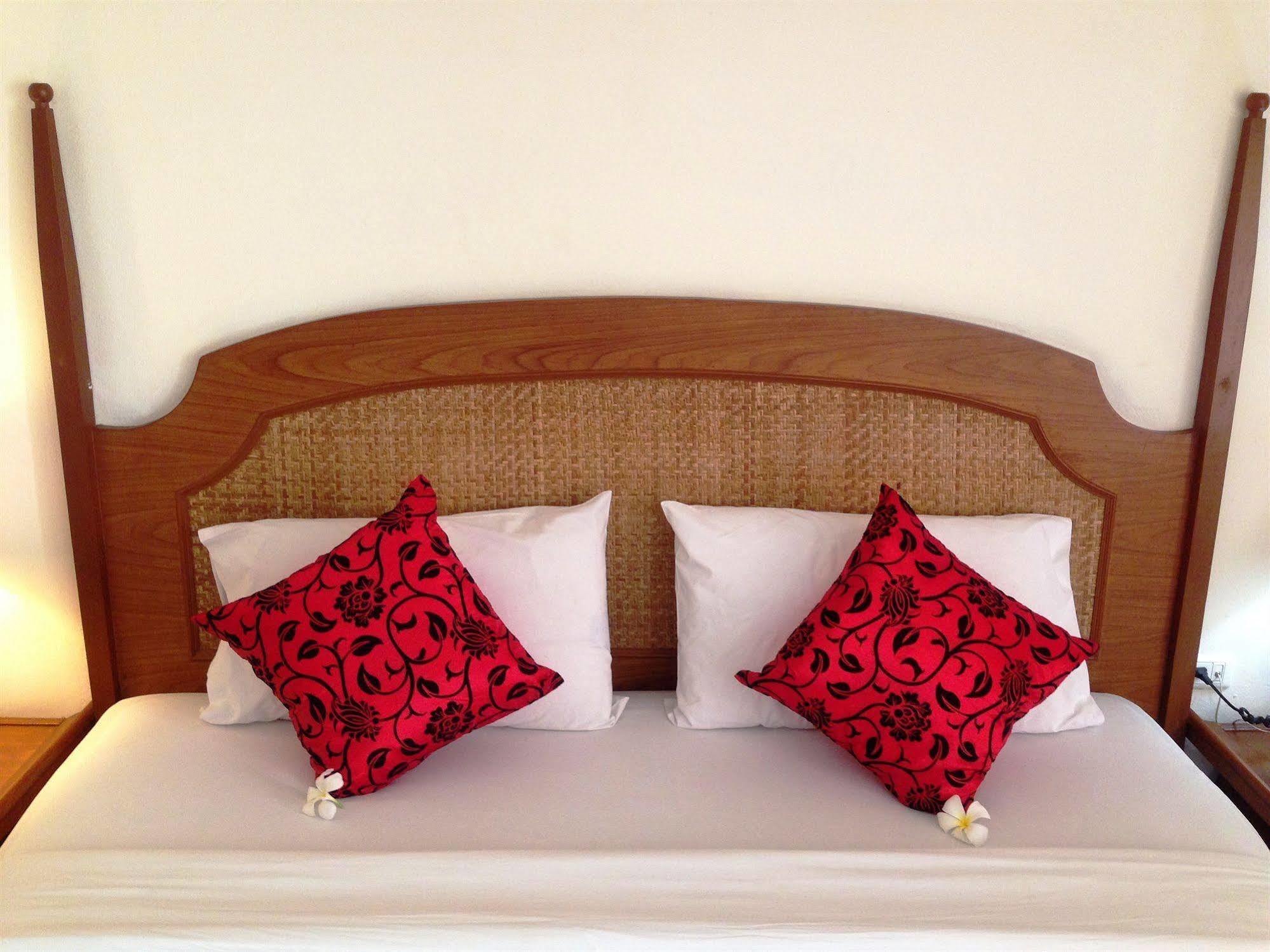 Phuphaya Resort Pattaya Luaran gambar