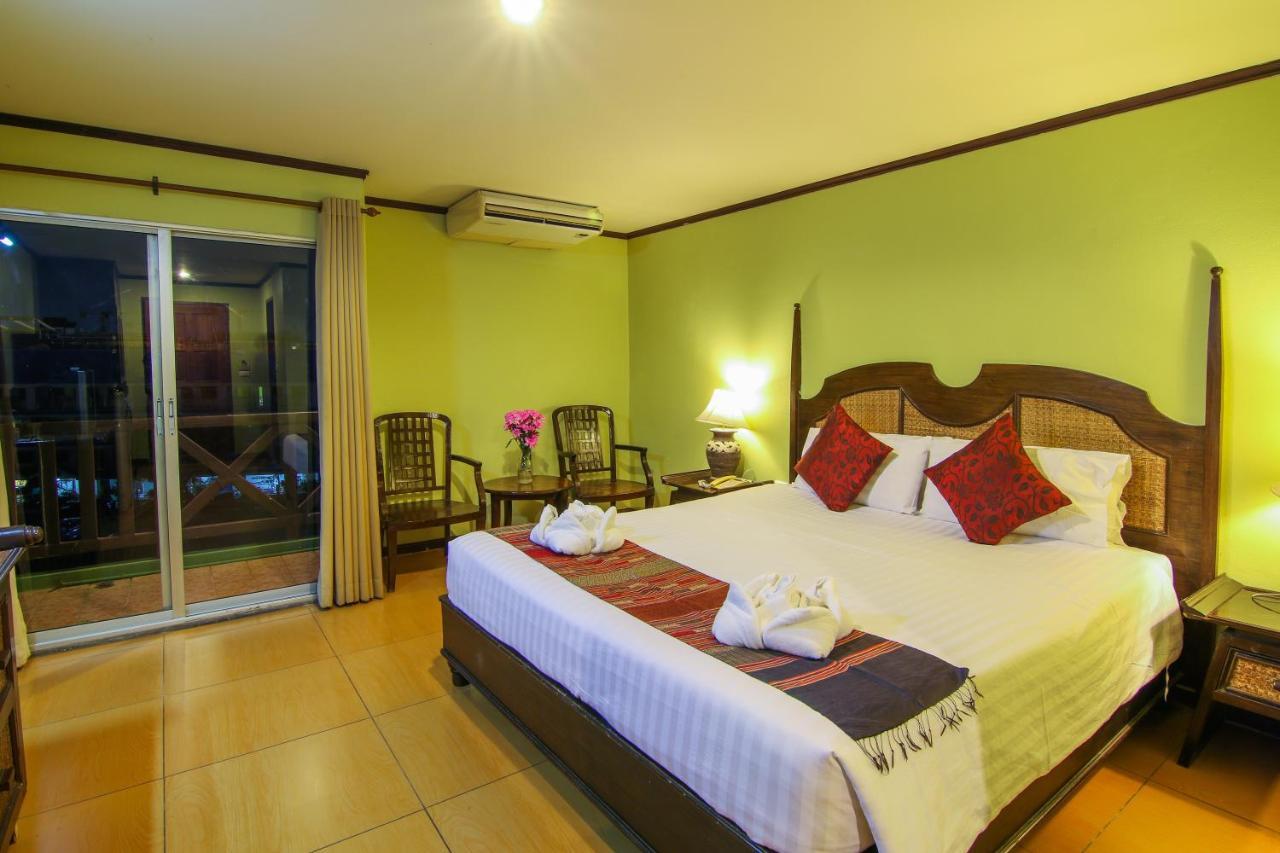 Phuphaya Resort Pattaya Luaran gambar