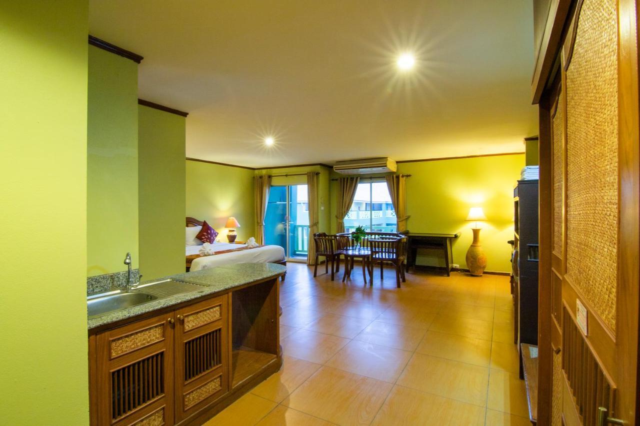 Phuphaya Resort Pattaya Luaran gambar