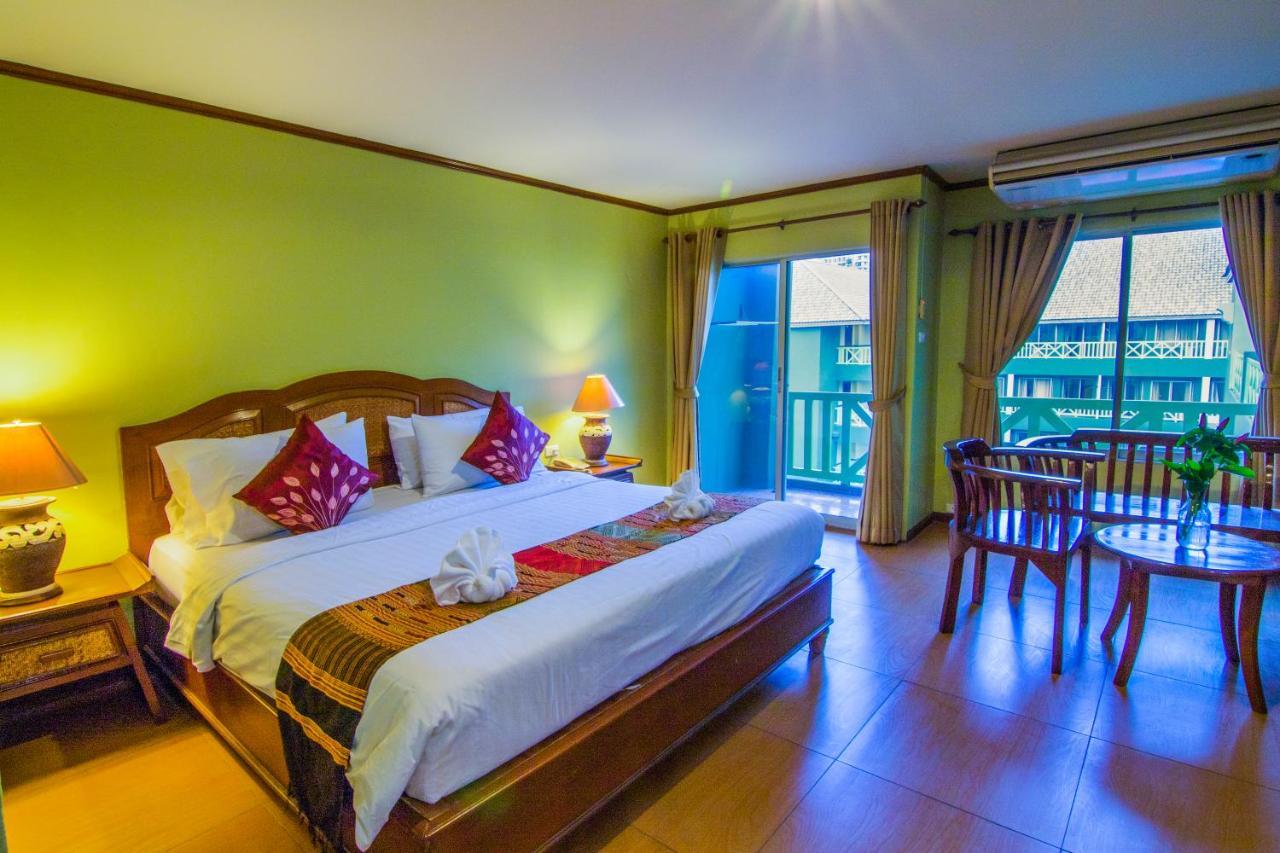 Phuphaya Resort Pattaya Luaran gambar