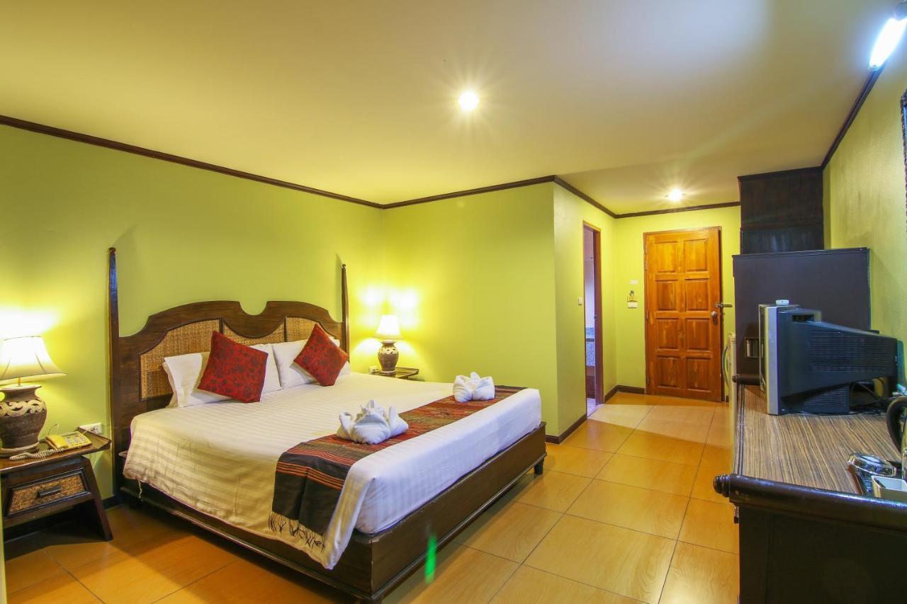 Phuphaya Resort Pattaya Luaran gambar