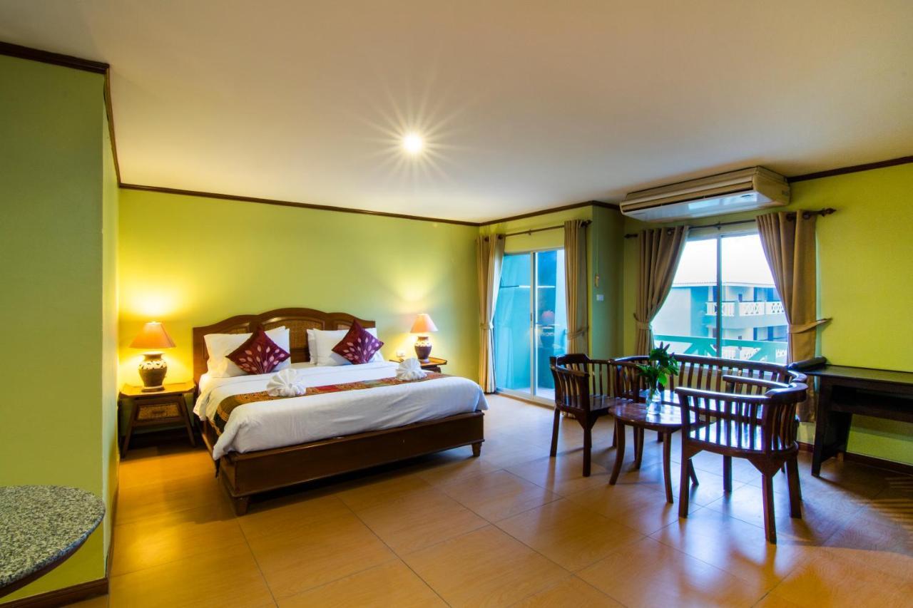 Phuphaya Resort Pattaya Luaran gambar