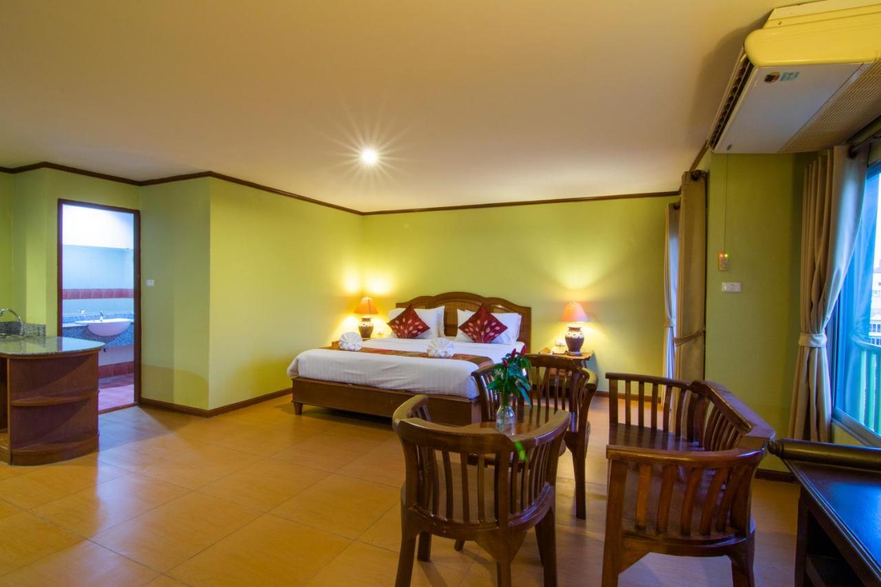 Phuphaya Resort Pattaya Luaran gambar